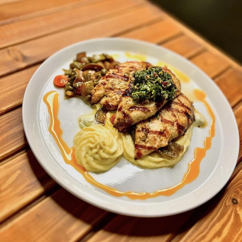 کافه باغ در آمل مازندران کافه باغ دژاوو 3 کافه باغ در آمل مازندران | کافه باغ دژاوو کافه باغ در آمل کافه باغ دژاوو