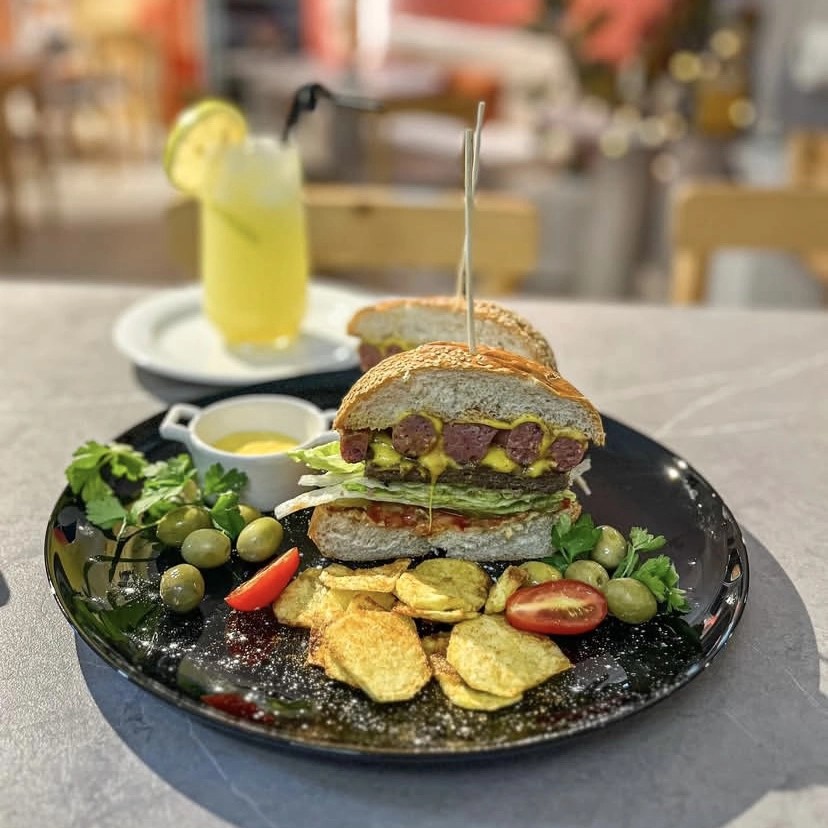 کافه رستوران در بهشهر مازندران کافه چکو3